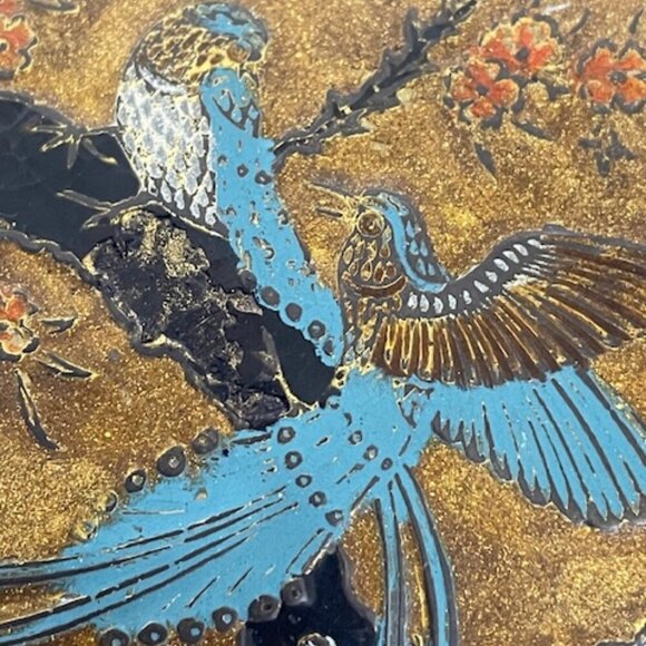 Vintage brass and enamel trinket box. Bird theme. - Picture 6 of 6